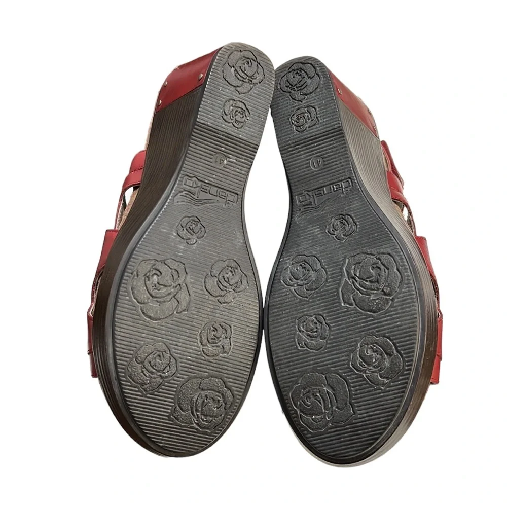 Dansko Felicia Studded Red Leather Comfort Wedges Size 41